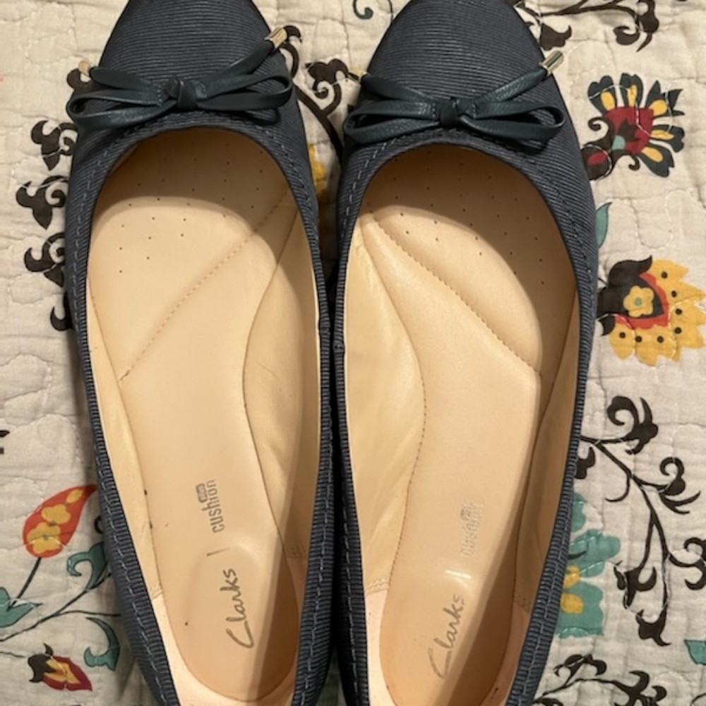 Clark's Dark Gray Flats (10)